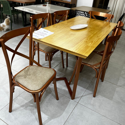 Conjunto Mesa Alice / Cadeiras Karina